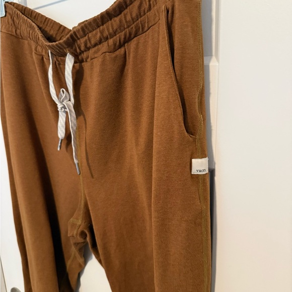 Vuori Pants - Vuori Women’s Brown Pull-On Jogger Pants